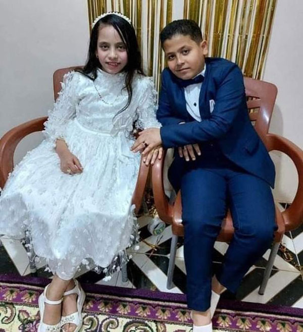 Bé trai 12 tuổi đính hôn với em họ 10 tuổi khiến cư dân mạng phẫn nộ-1