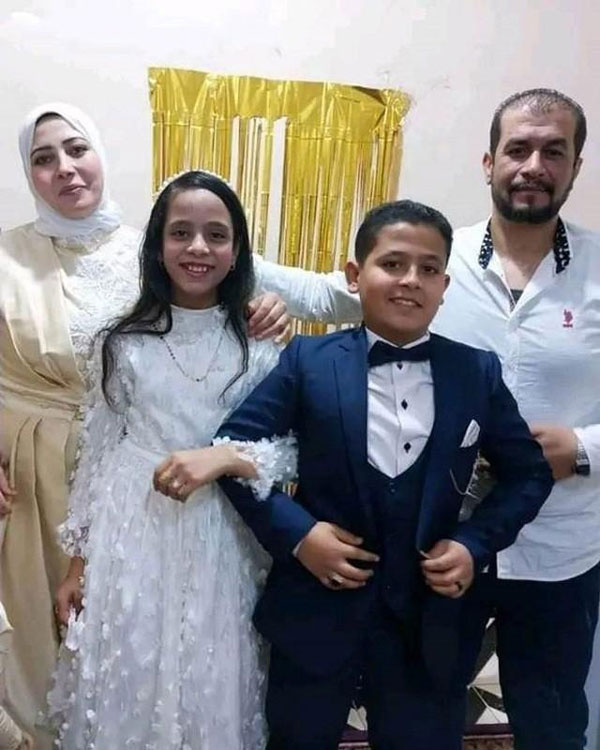 Bé trai 12 tuổi đính hôn với em họ 10 tuổi khiến cư dân mạng phẫn nộ-2