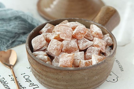 Cách làm kẹo gừng giữ ấm cơ thể