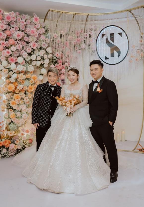 Đàm Vĩnh Hưng se duyên trong siêu đám cưới cặp đôi GenZ giàu có tại miền Tây-14