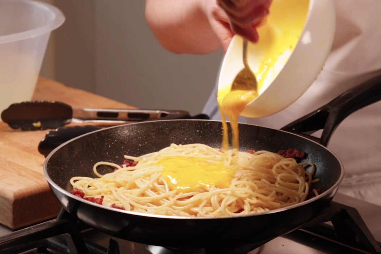 Cách làm mì carbonara chuẩn vị-4