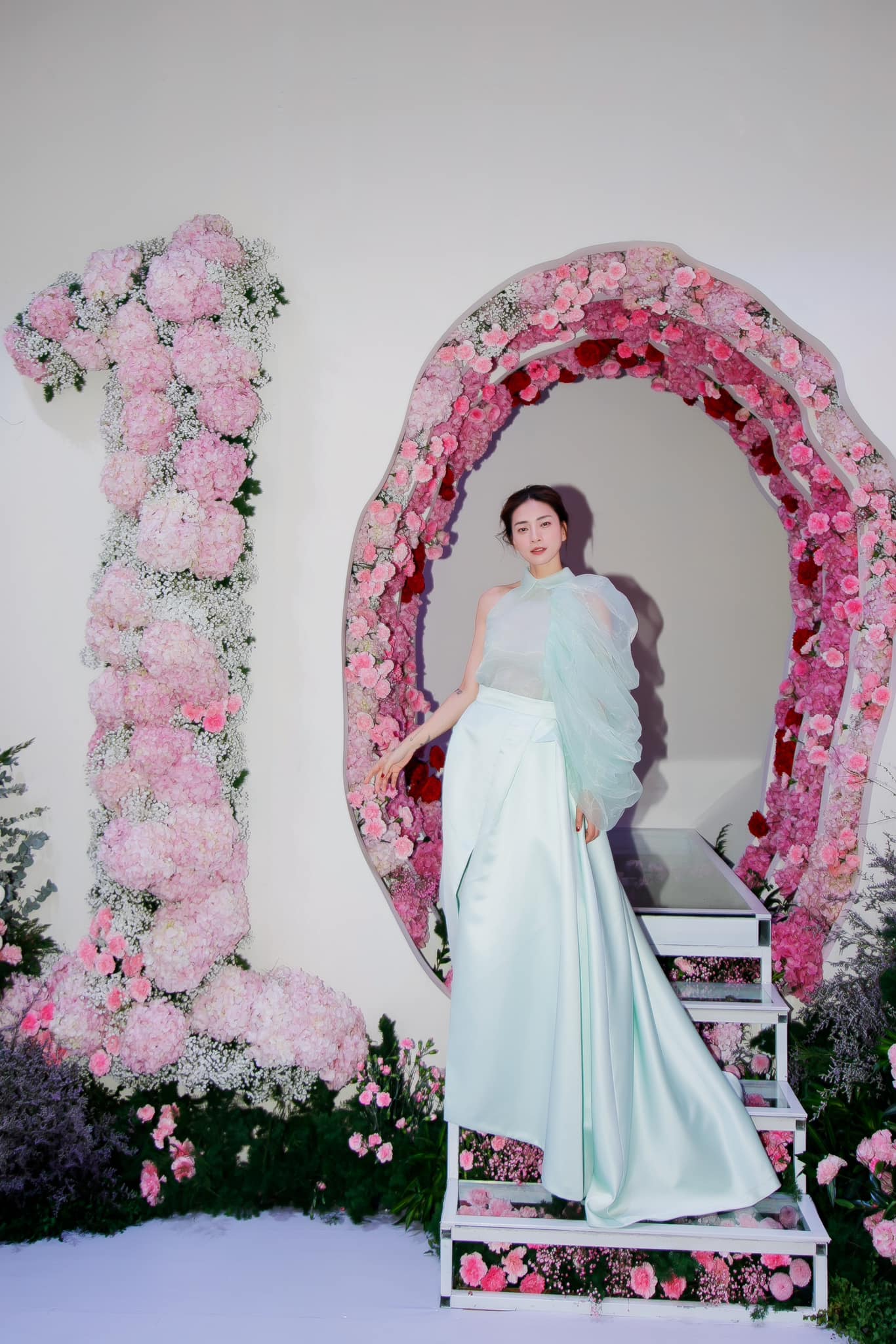 15 bộ cánh đẹp của mỹ nhân Việt trên thảm đỏ 2022-3