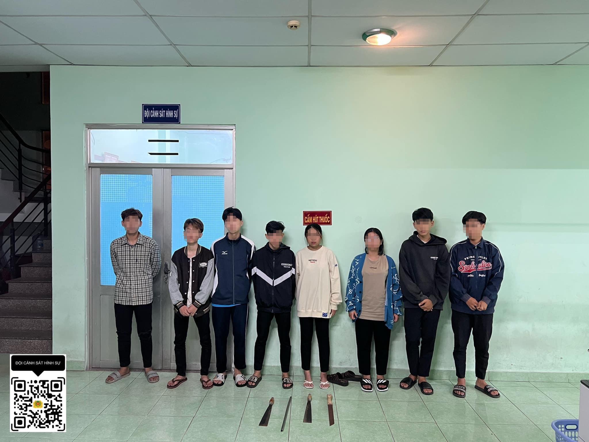 Bình Dương: Mâu thuẫn, hai nữ sinh kéo băng nhóm đánh nhau-2