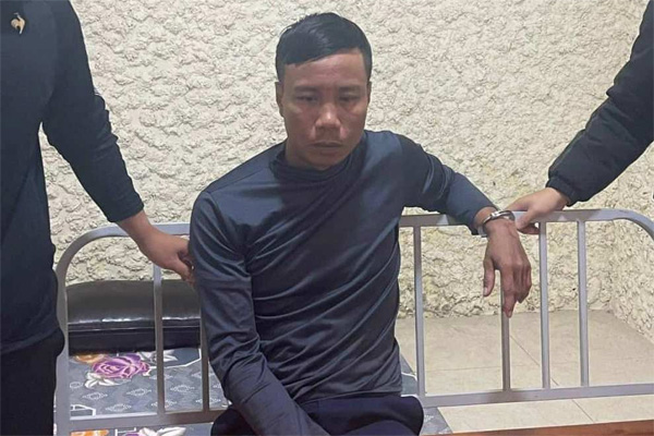 Phục sẵn ở cổng công ty, người đàn ông nghi đâm chết tình địch-2