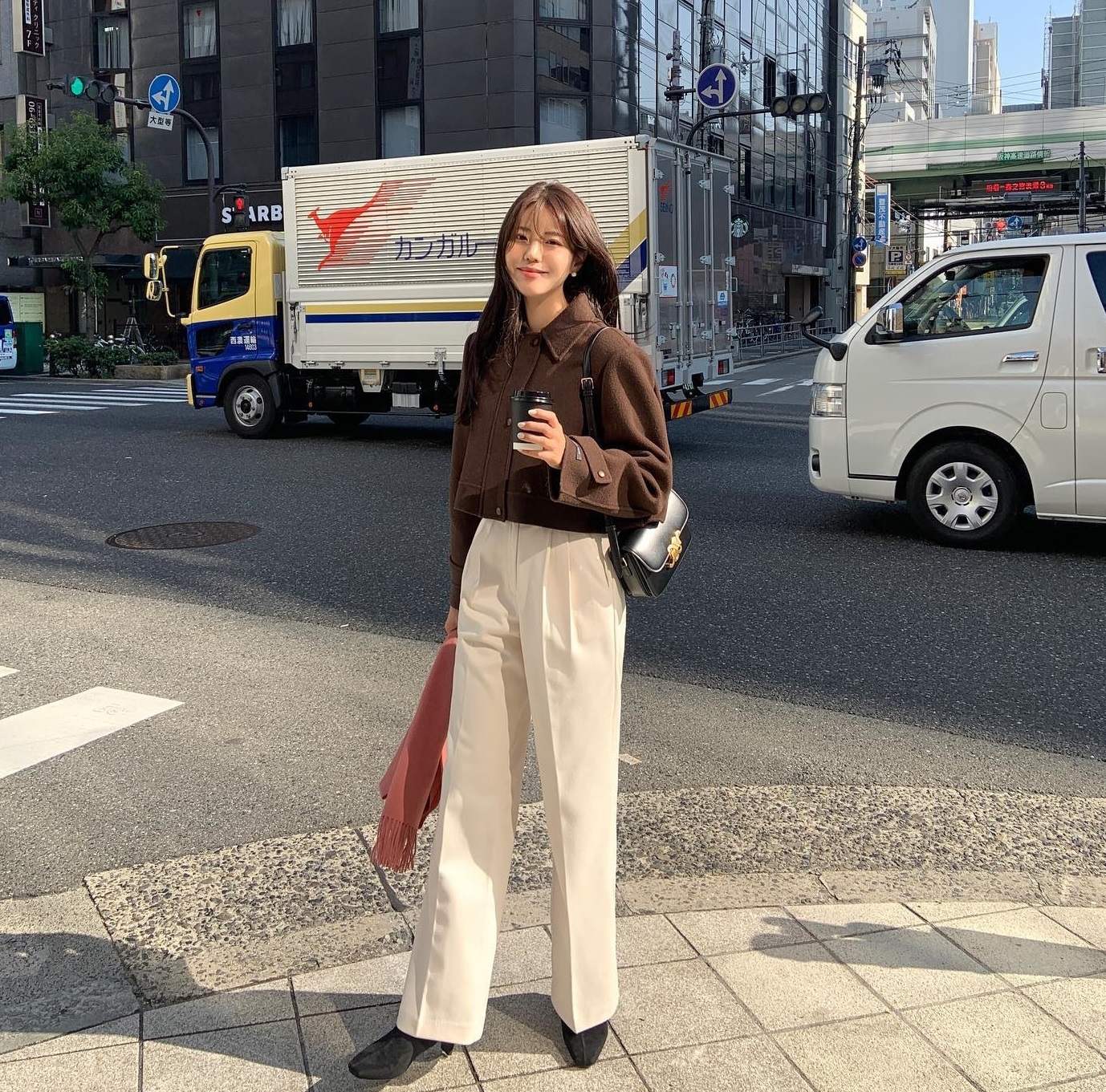 5 kiểu quần âu không bao giờ lỗi mốt-6