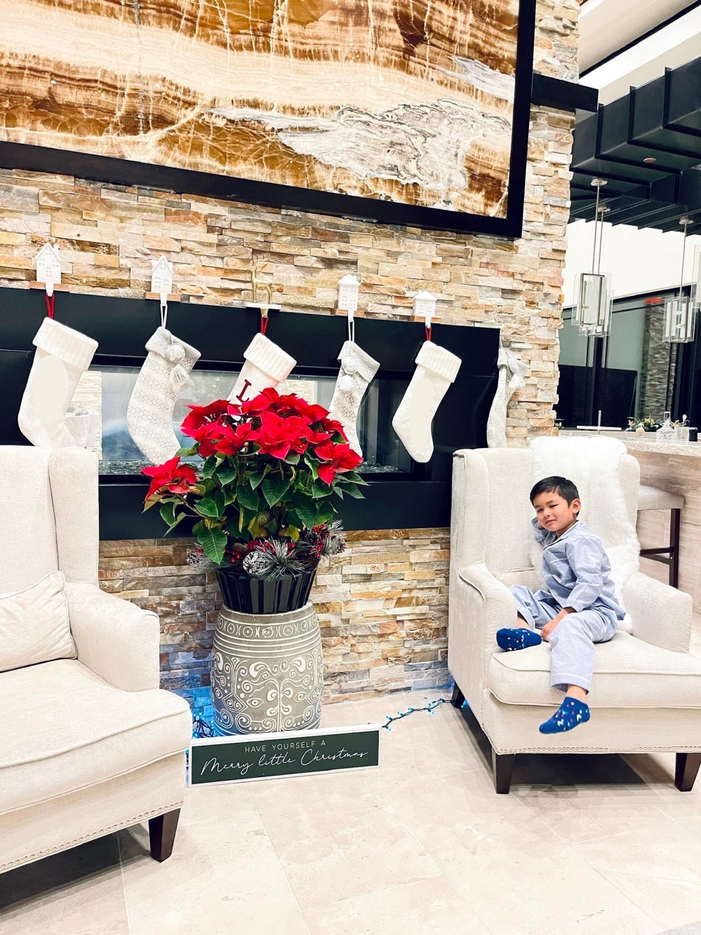 Biệt thự 4.000 m2 được trang hoàng lộng lẫy đón năm mới của vợ cũ Đan Trường-3