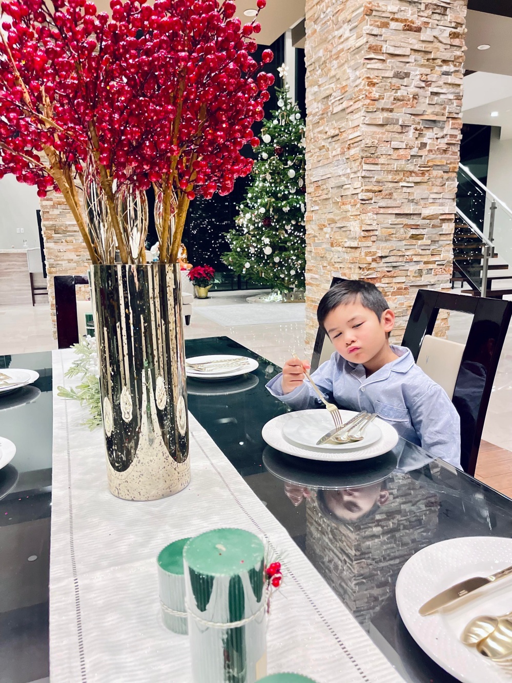 Biệt thự 4.000 m2 được trang hoàng lộng lẫy đón năm mới của vợ cũ Đan Trường-4