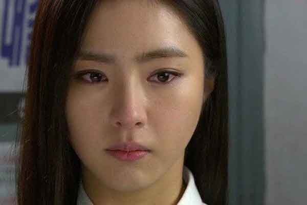 12 giờ trưa nghe tiếng mẹ chồng cãi nhau với hàng xóm, tôi ló mặt ra xem rồi bật cười khoái chí-3