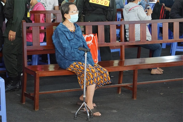 Chủ tịch Louis Holdings Đỗ Thành Nhân bị cáo buộc lùa gà chứng khoán-2