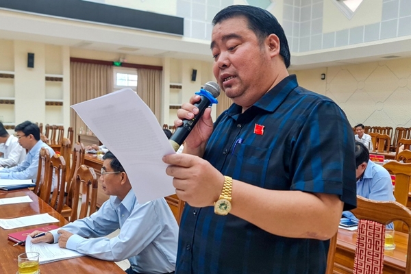 Ông Nguyễn Viết Dũng bị phạt 6,5 triệu vì dùng gậy golf đánh người-1