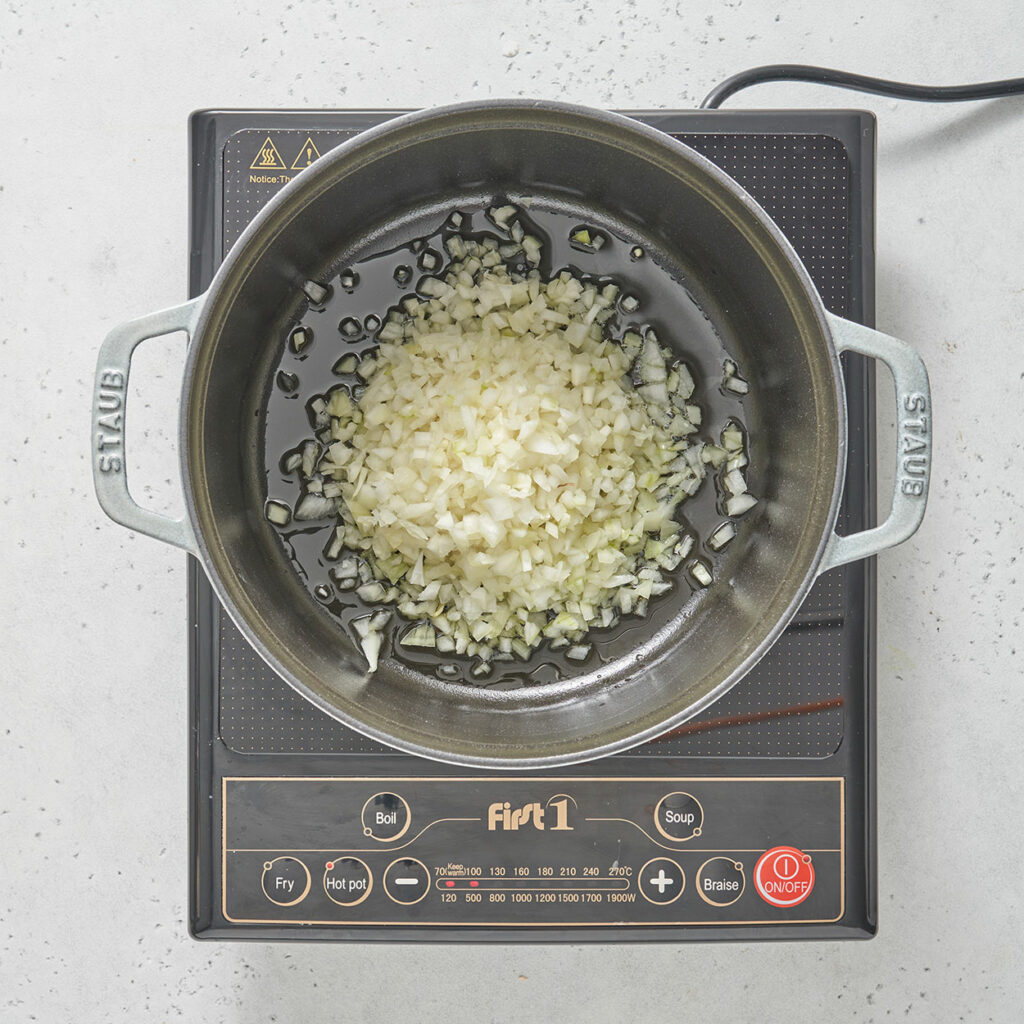 Mì Ý sốt kem phô mai - món ngon được tạo nên chỉ trong 1 nốt nhạc cho bé yêu-2