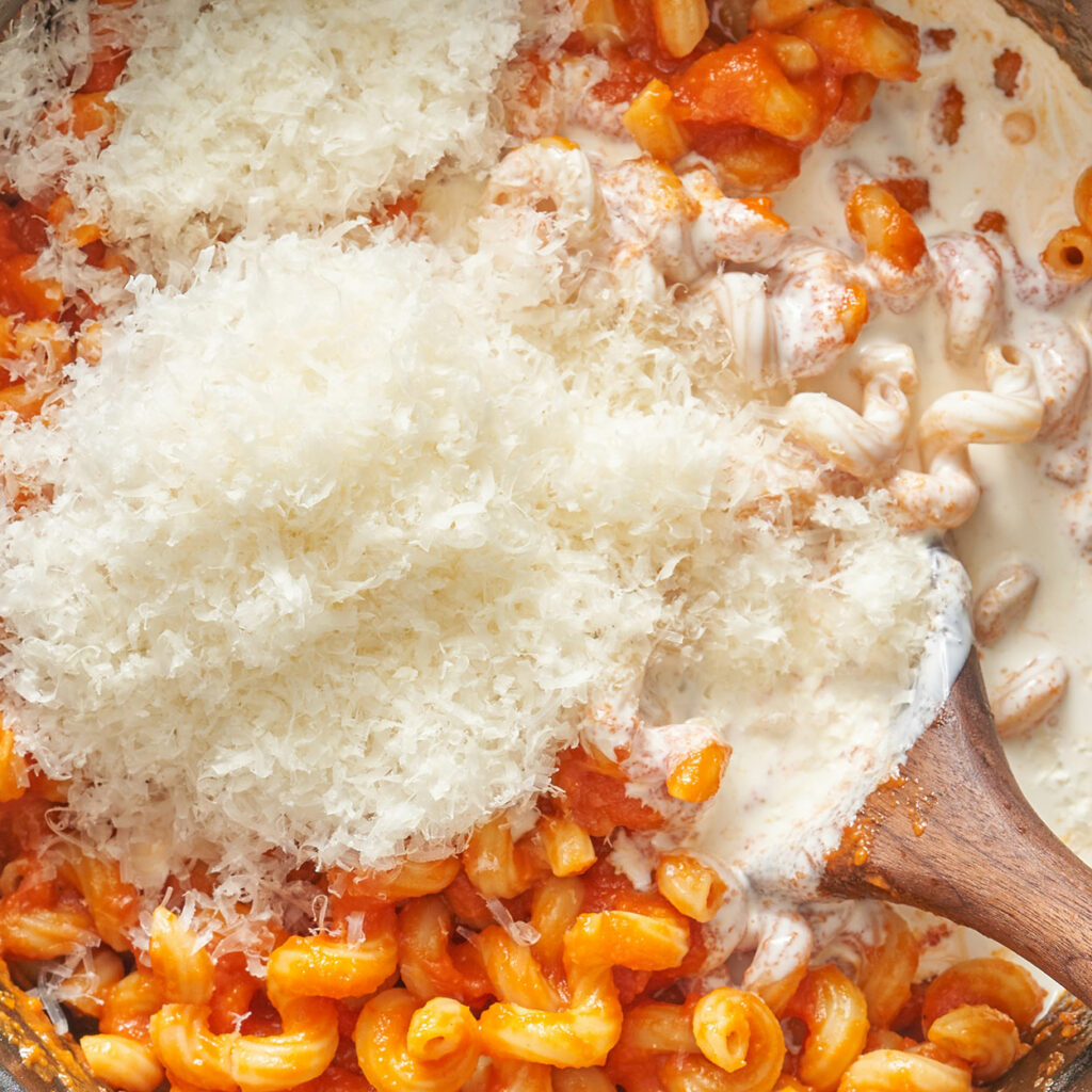 Mì Ý sốt kem phô mai - món ngon được tạo nên chỉ trong 1 nốt nhạc cho bé yêu-6