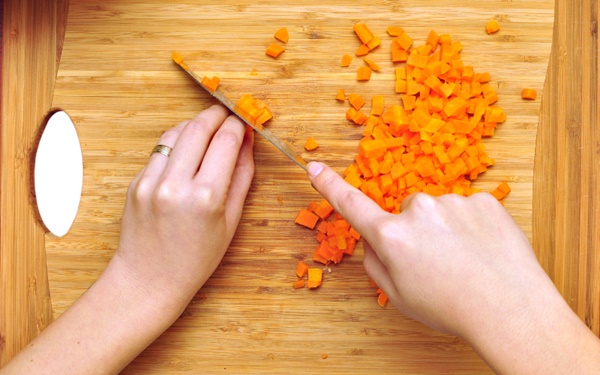 Làm trứng cuộn cây thông Noel chào đón lễ Giáng sinh-2