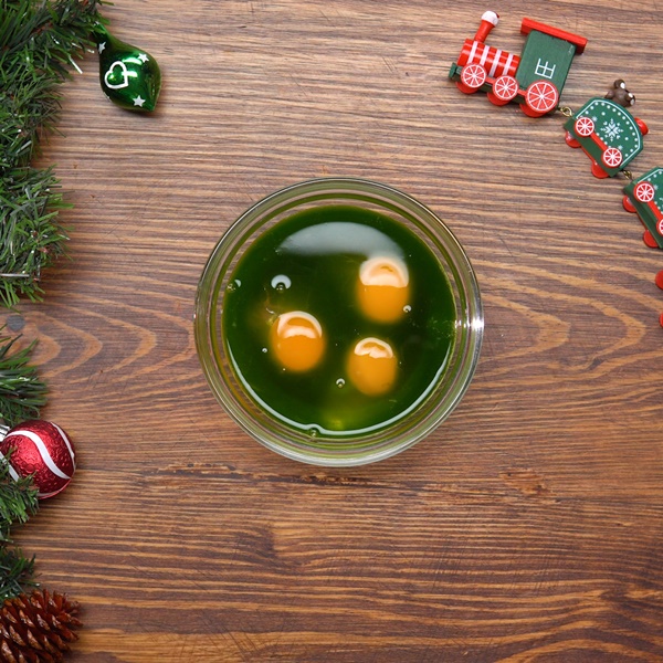 Làm trứng cuộn cây thông Noel chào đón lễ Giáng sinh-5