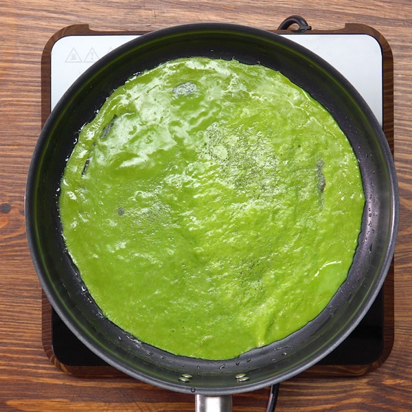 Làm trứng cuộn cây thông Noel chào đón lễ Giáng sinh-6