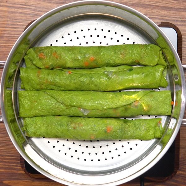 Làm trứng cuộn cây thông Noel chào đón lễ Giáng sinh-8