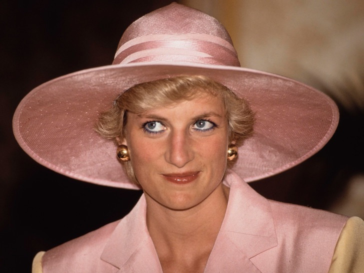 5 quyết định táo bạo đi ngược quy tắc hoàng gia của công nương Diana-1