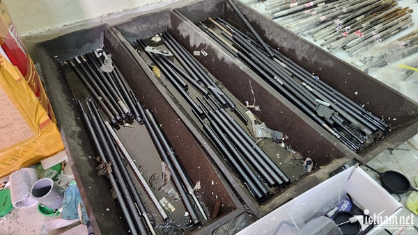 Hình ảnh kho vũ khí với cả nghìn viên đạn vừa bị Bộ Công an triệt phá-4