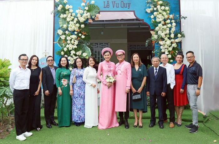 Dương Mỹ Linh ngọt ngào bên chồng doanh nhân trong hôn lễ ở Bến Tre-7