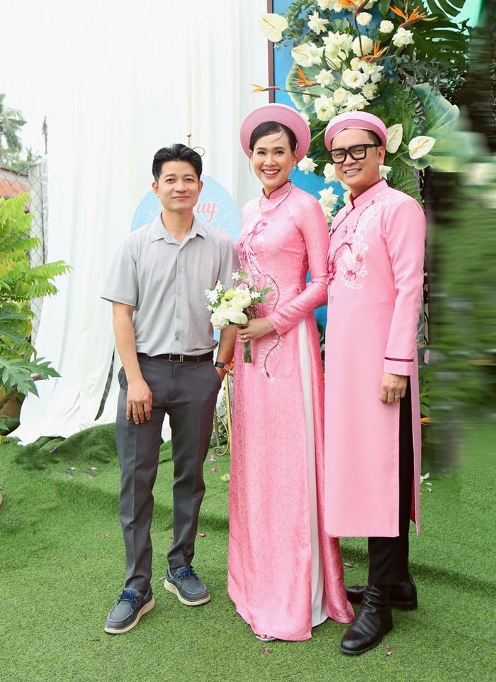 Dương Mỹ Linh ngọt ngào bên chồng doanh nhân trong hôn lễ ở Bến Tre-2