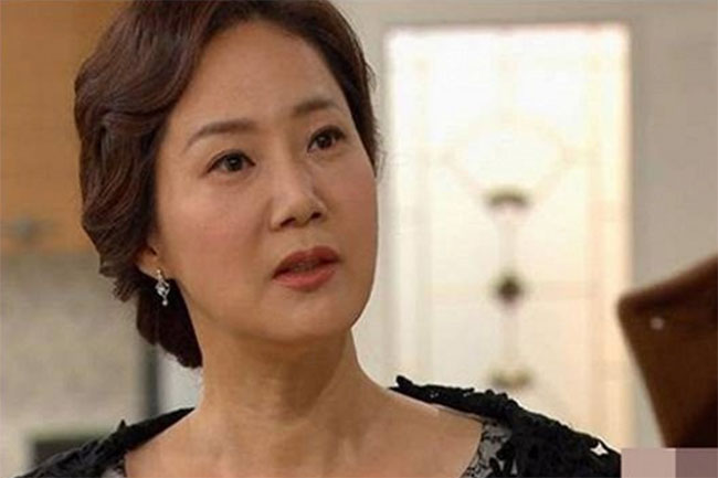 Mẹ chồng nói sinh 1 con trai cho 1 Mercedes, sinh con gái lại chỉ được 50 triệu, lúc tôi sinh xong, bà choáng váng-1