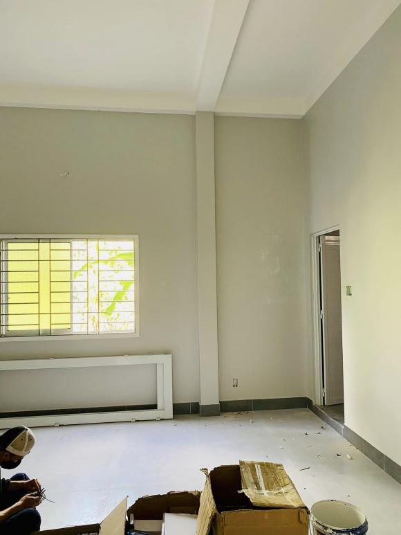 Thân Thúy Hà khoe nhà tặng mẹ dịp cuối năm-4