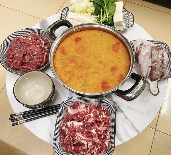 Đi làm về muộn, vợ&nbsp;vẫn tươm tất cơm ngon canh ngọt, toàn đồ ăn sạch bà ngoại gửi lên-14