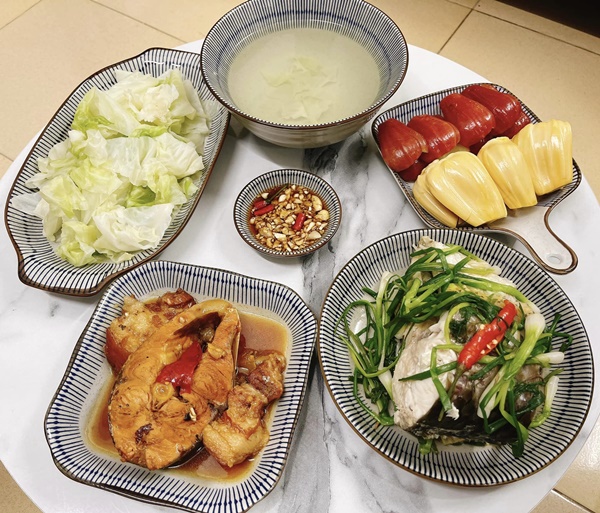 Đi làm về muộn, vợ&nbsp;vẫn tươm tất cơm ngon canh ngọt, toàn đồ ăn sạch bà ngoại gửi lên-3