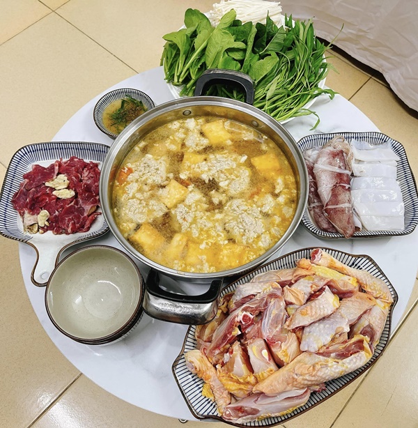 Đi làm về muộn, vợ&nbsp;vẫn tươm tất cơm ngon canh ngọt, toàn đồ ăn sạch bà ngoại gửi lên-13