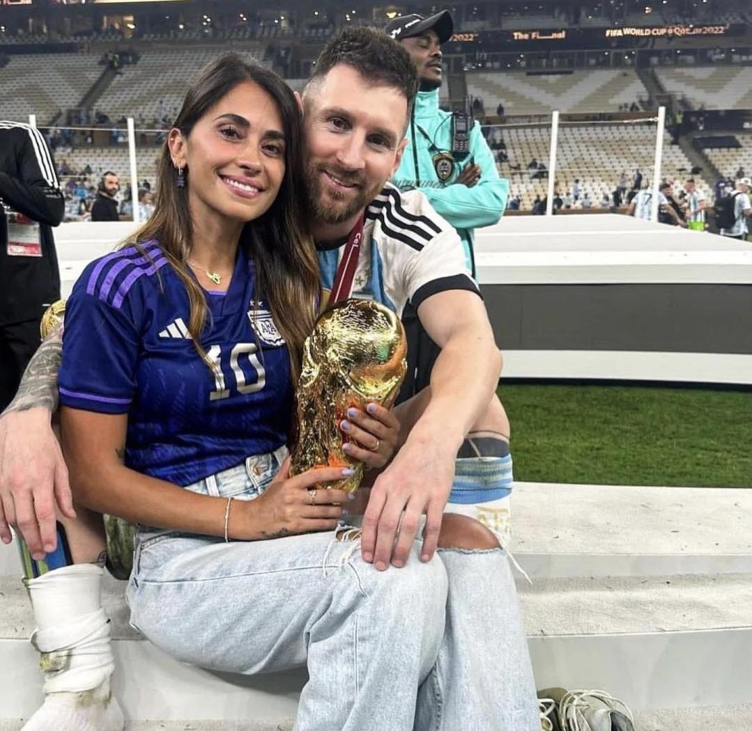 Messi và Fernando Torres: 2 nhà vô địch World Cup chung cách chọn vợ-1