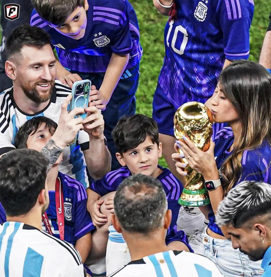 Messi và Fernando Torres: 2 nhà vô địch World Cup chung cách chọn vợ-6