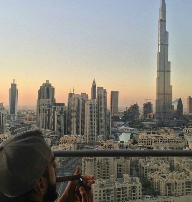 Cuộc sống của những người sinh ra đã ở vạch đích: Hội ‘rich kid’ Dubai vung tiền tận hưởng cuộc đời giàu sang phú quý như thế nào?-3