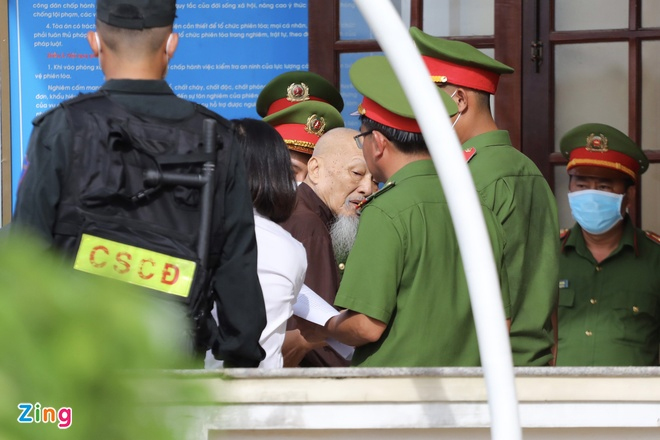 Ông Lê Tùng Vân xin hoãn thi hành án vì tuổi cao, sức yếu-2