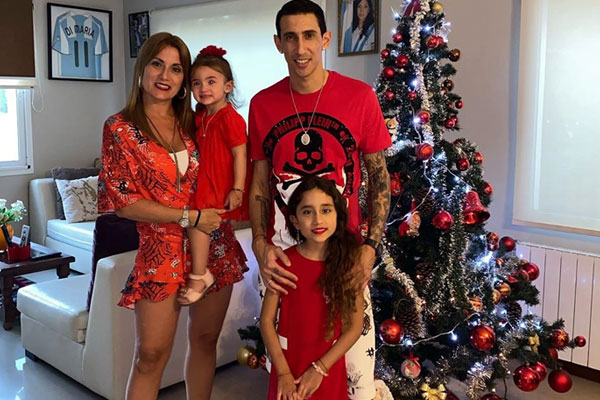 Hôn nhân viên mãn với mối tình đầu của thủ môn xuất sắc nhất World Cup 2022-8