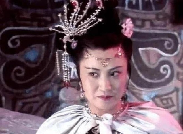 Cuộc sống của Bạch Cốt Tinh trong Tây du ký 1986 ở tuổi 79-4