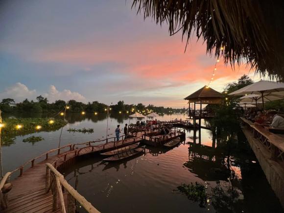 Vân Trang lại gây choáng khi tiếp tục tậu biệt thự gần 1.000 m2 sau 2 khu miệt vườn thẳng cánh cò bay-29