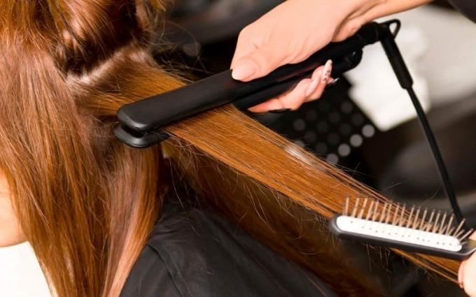 4 thói quen khiến tóc ngày càng rụng tơi tả-3