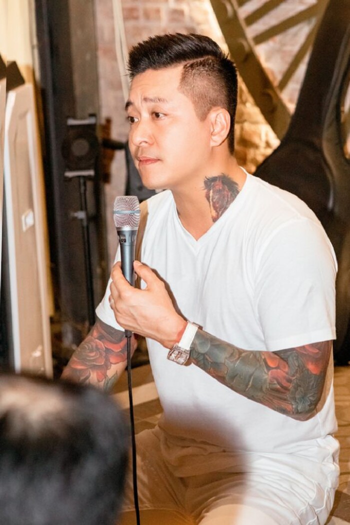 Tuấn Hưng phản ứng ra sao khi vấp phải ý kiến trái chiều so sánh bản thân với Bằng Kiều cùng Messi?-1