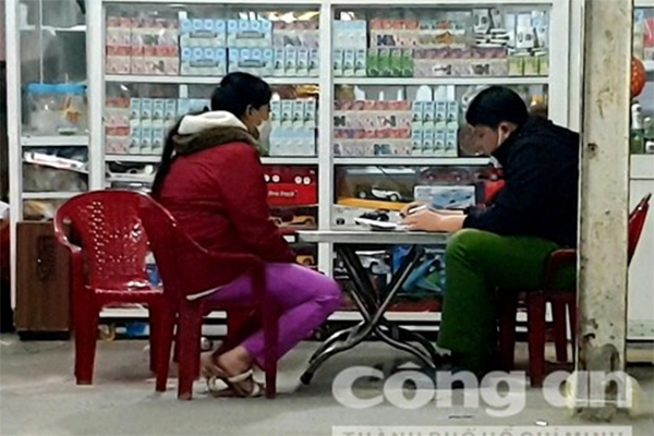Tài xế ma men tự xưng cảnh sát cơ động, đe dọa tổ công tác-2