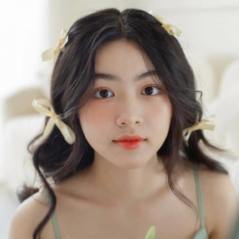 Con gái Quyền Linh mặc đầm dạ hội thướt tha, dân tình xuýt xoa Con gái nhờ đức cha, ngày đội vương miện Hoa hậu thêm gần”-5