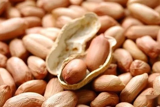 3 loại thực phẩm không nên ăn cùng với lạc kẻo gây đau bụng, tiêu chảy