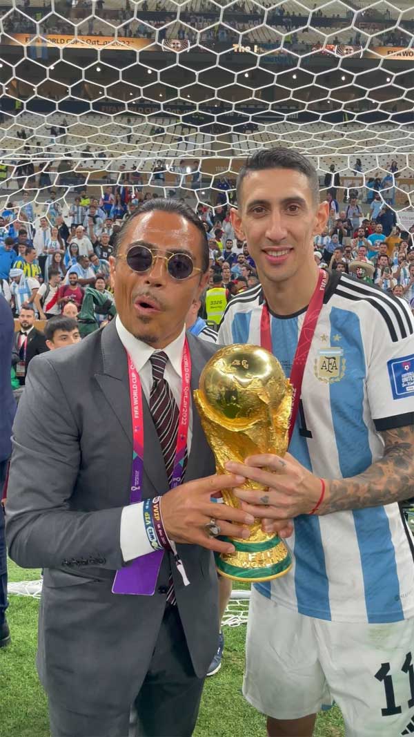 Cư dân mạng phẫn nộ vì thánh rắc muối cố bon chen chụp ảnh cùng Messi-1