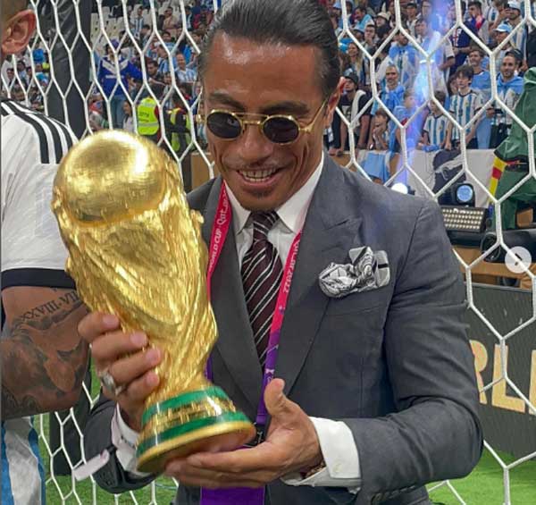 Cư dân mạng phẫn nộ vì thánh rắc muối cố bon chen chụp ảnh cùng Messi-3