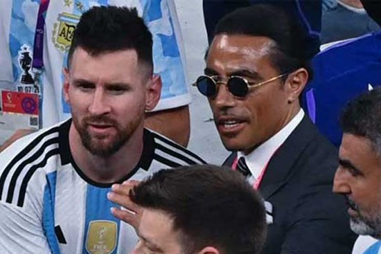 Cư dân mạng phẫn nộ vì 'thánh rắc muối' cố bon chen chụp ảnh cùng Messi