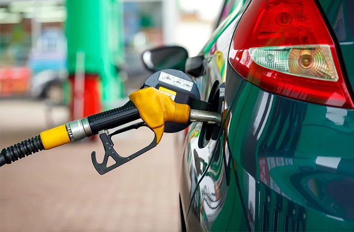 Giá xăng có thể giảm từ 300 - 500 đồng/lít-1