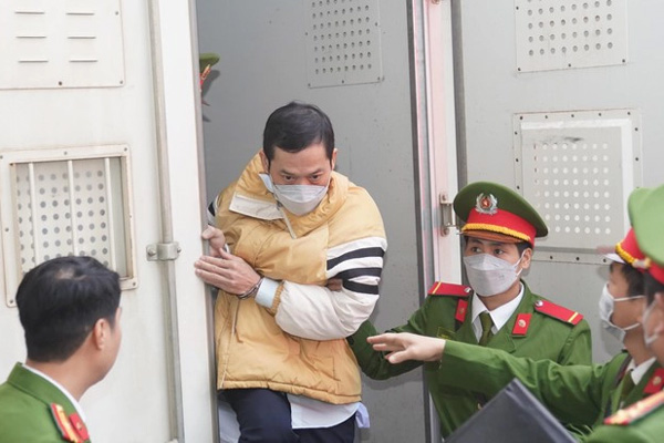 Trình chiếu sơ đồ Nguyễn Thị Thanh Nhàn AIC đưa hối lộ cho cựu bí thư, chủ tịch Đồng Nai-3