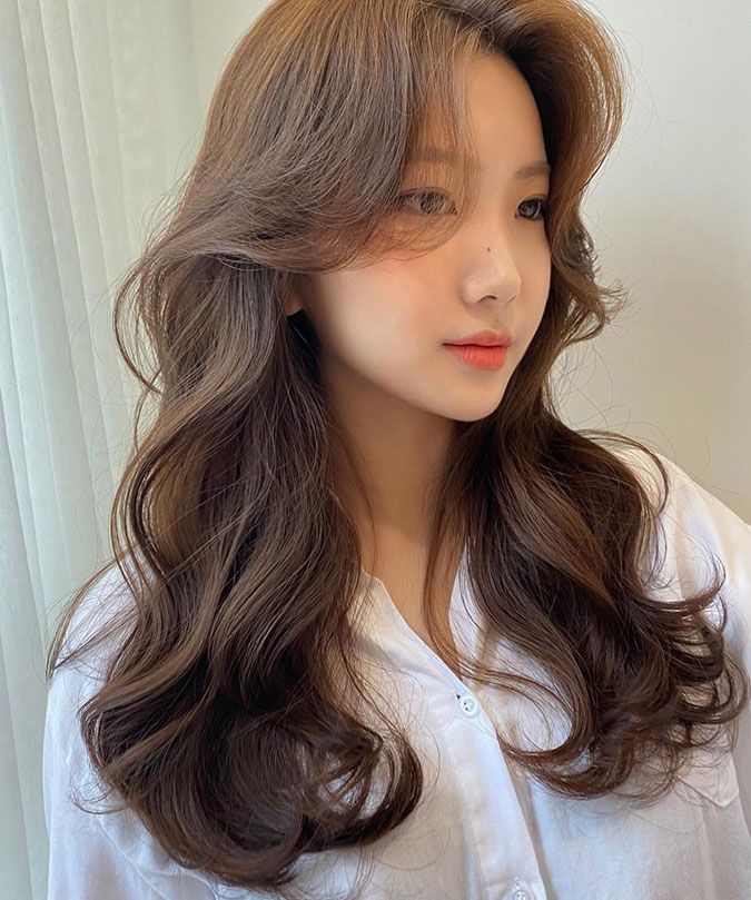 Có 4 kiểu tóc xoăn diện Tết giúp mặt thon gọn chẳng cần đến dao kéo-3