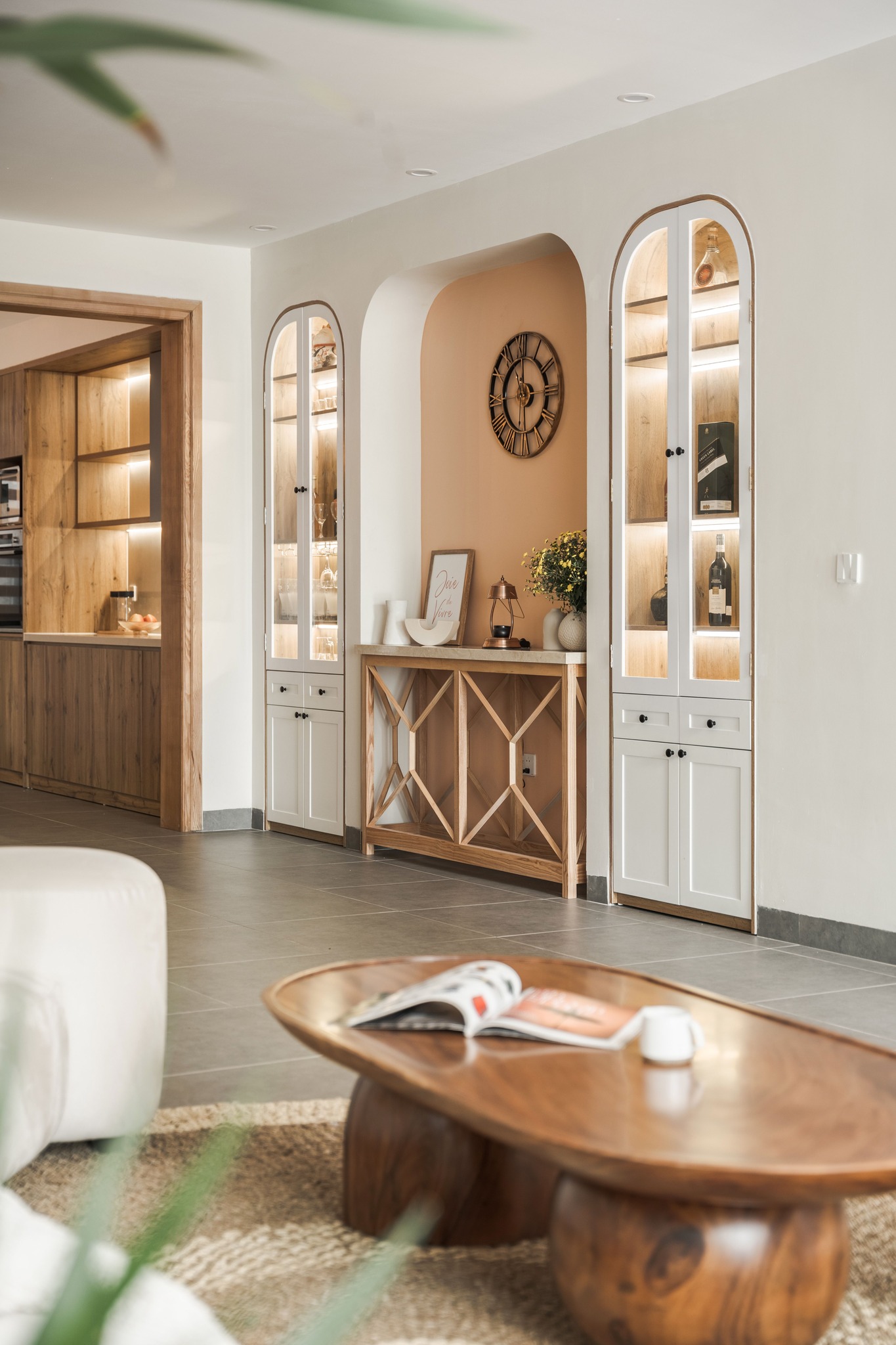 Sau 8 năm sống trên chung cư, cặp vợ chồng quyết tâm tiếp đất với căn hộ đẹp xuất sắc, tinh tế và ấm áp-5