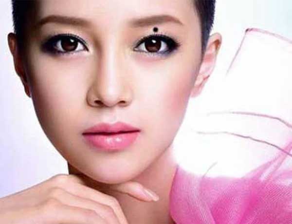 4 nốt ruồi cực phẩm may mắn hết phần thiên hạ, 2 nốt ruồi chặn đứng tài lộc, tiền bạc trôi sông-2
