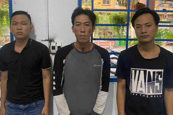 Đi tìm người nhắn tin gạ tình vợ, chồng bị chém trọng thương-2